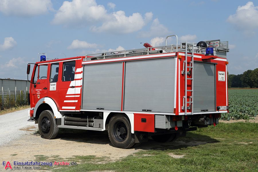 Florian Grefrath 02 HLF20 02 (a.D.)