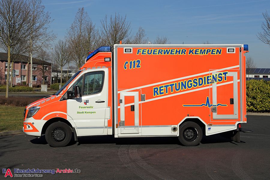 Rettung Kempen 03 RTW 02 (a.D.)