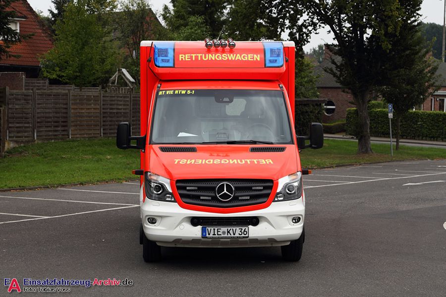 Rettung Kreis Viersen 05 RTW 01 (a.D.)