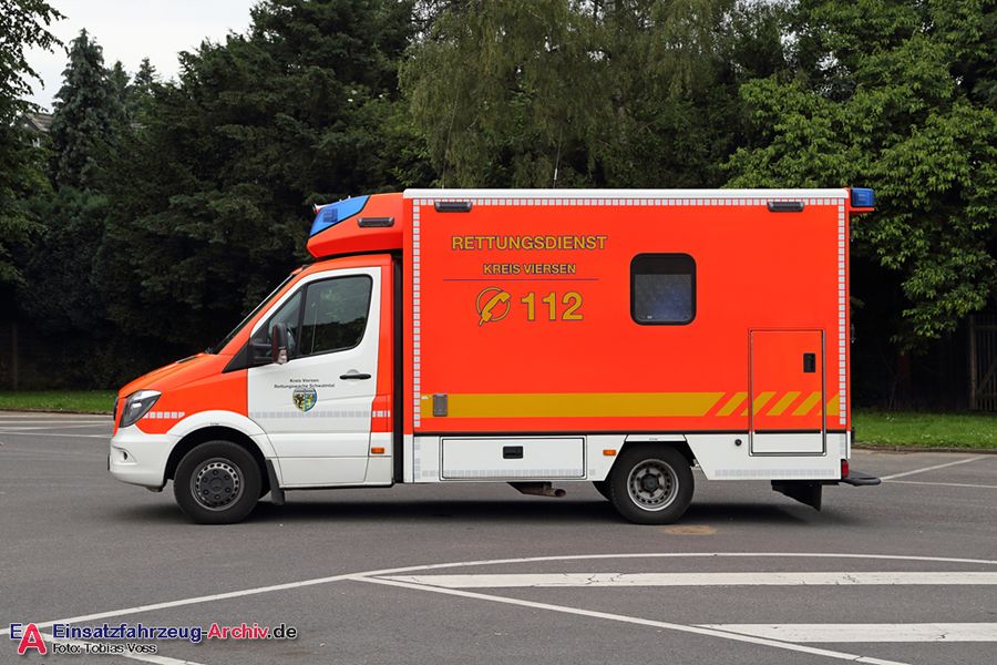 Rettung Kreis Viersen 05 RTW 01 (a.D.)