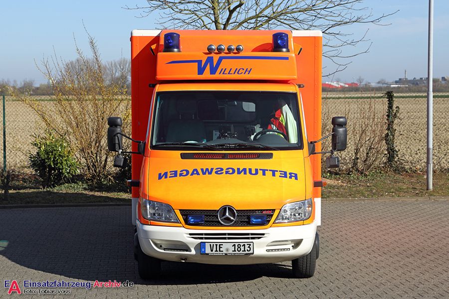 Rettung Willich 09 RTW 04 (a.D.)