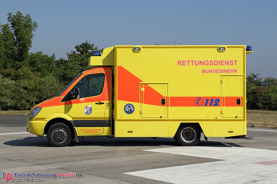 Rettung Koblenz 04/83-01 (a.D.)