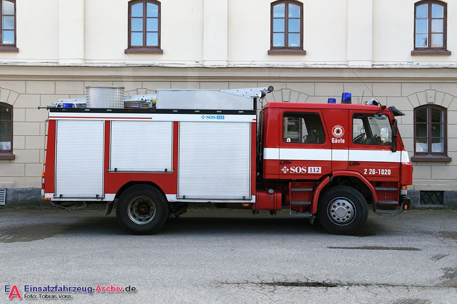 2 26-1020 - Släck/Räddningsbil (a.D.)