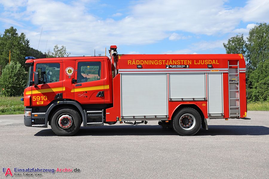 2 26-5910 - Släck-/Räddningsbil