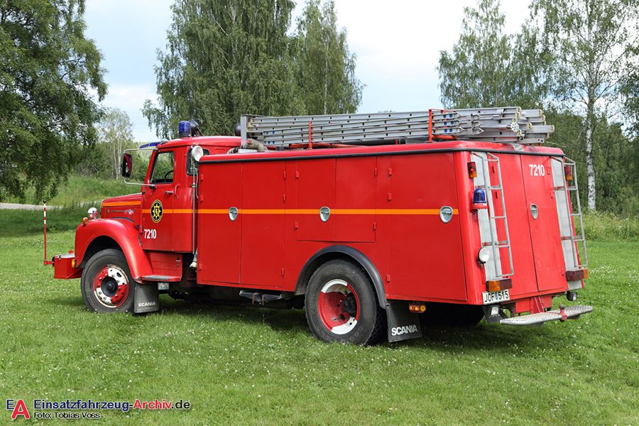 2 26-7210 - Släckbil (a.D.)