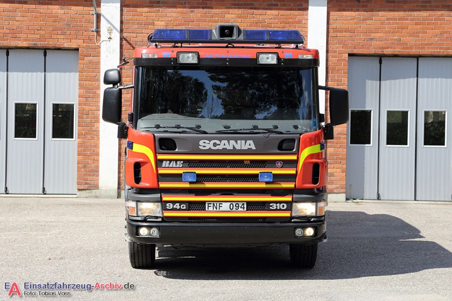 2 26-2410 - Släck-/Räddningsbil (a.D.)