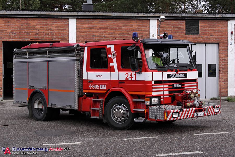 2 26-2410 - Släck-/räddningsbil