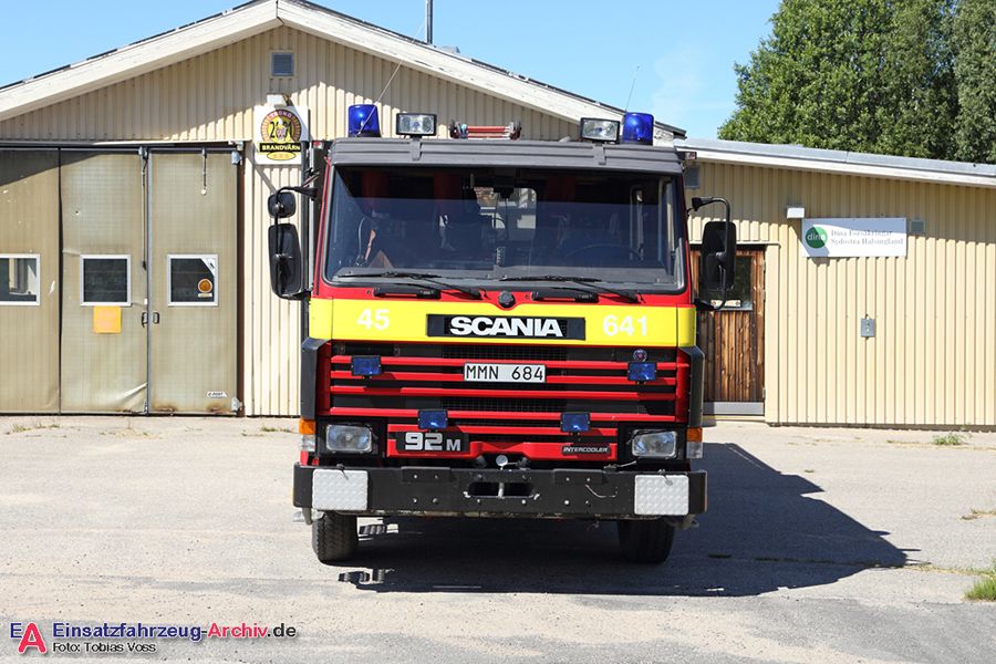 2 26-6410 - Släck-/Räddningsbil (a.D.)