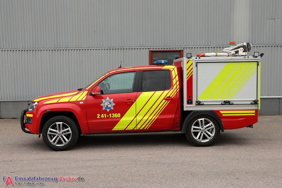 2 41-1360 - Befäls-/Jourbil (a.D.)