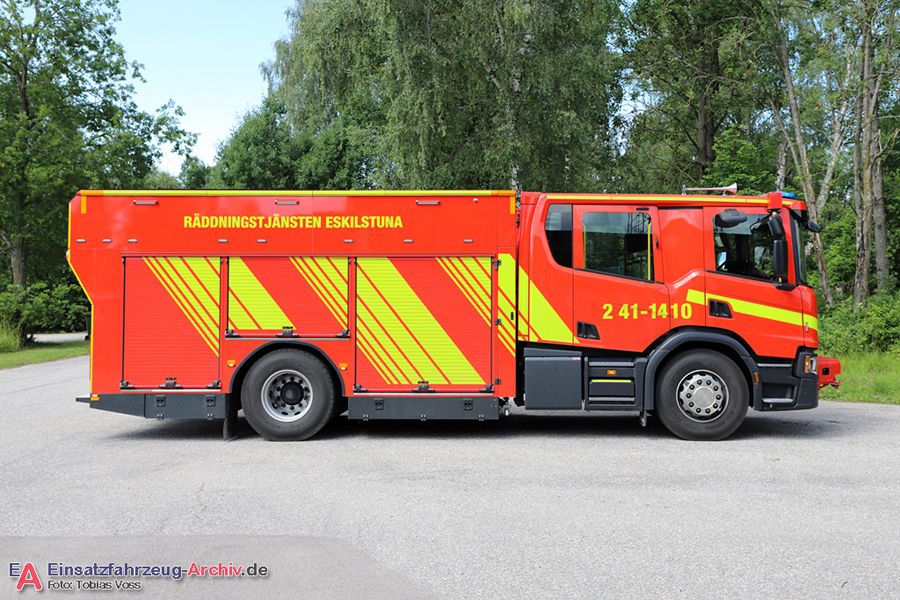 2 41-1410 - Släck-/Räddningsbil