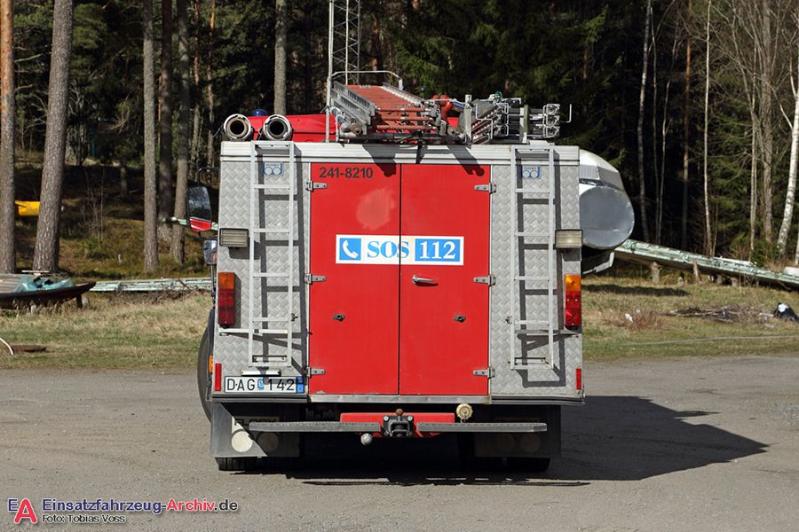 2 41-8210 - Släck-/Räddningsbil (a.D.)