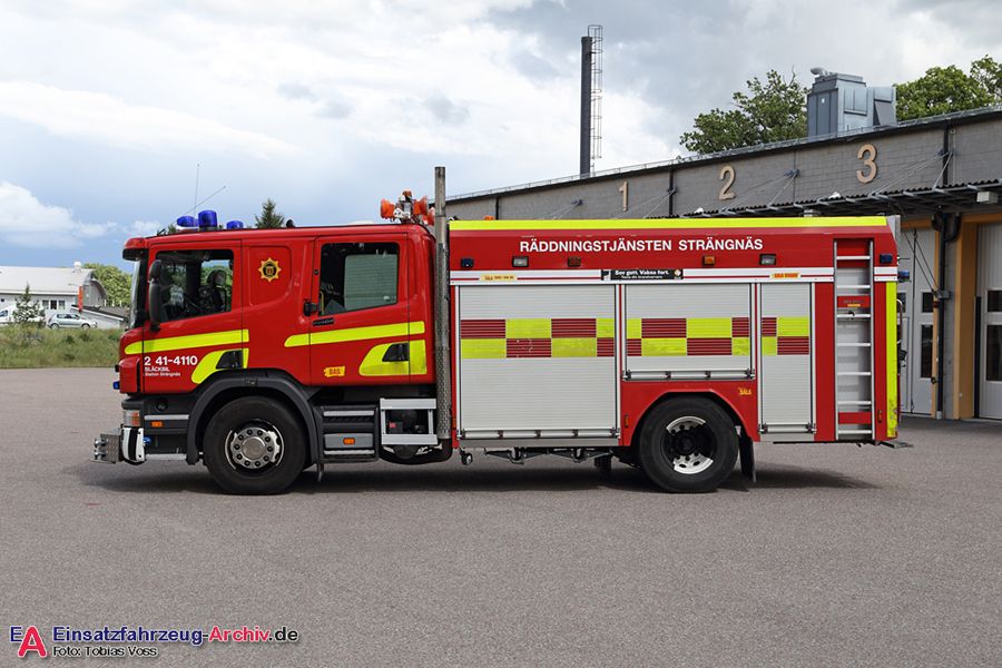 2 41-4110 - Släck-/räddningsbil