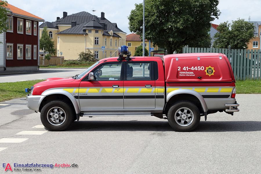 2 41-4450 - Terrängbil (a.D.)