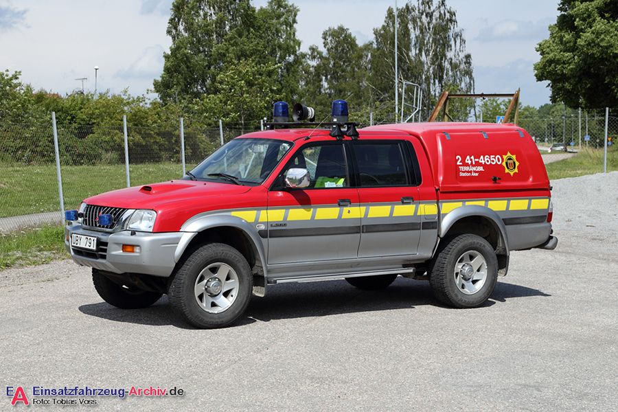 2 41-4650 - Terrängbil (a.D.)