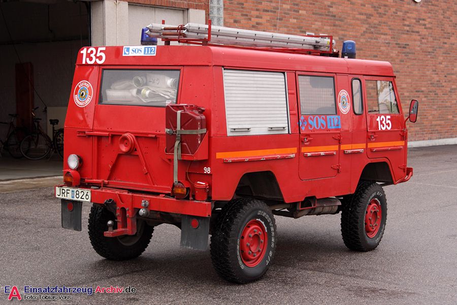 2 21-6050 - Terrängbil (a.D.)